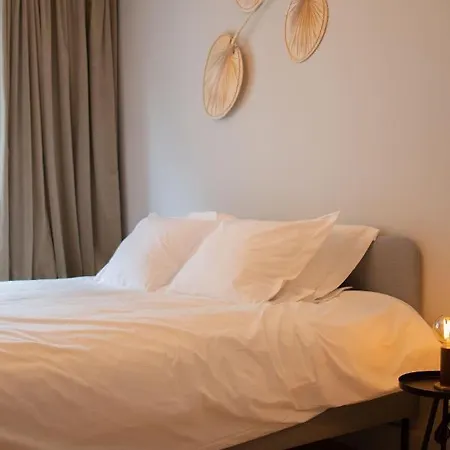 Kalande Hotel